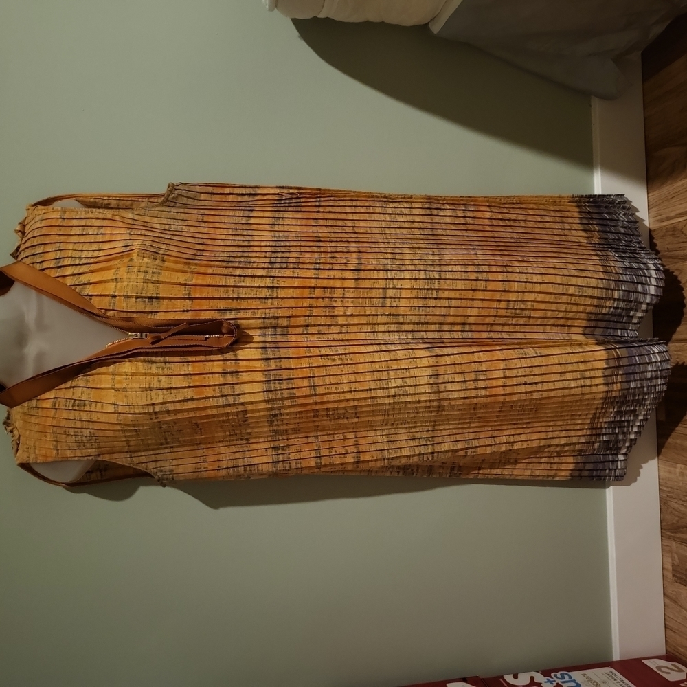 𝅺elie Tahari Pleated Dress Orange / Purple Size 8